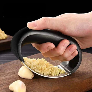 Stainless Steel Manual Garlic Crusher - Squeezer and Chopper for Garlic, Vegetables and Fruit